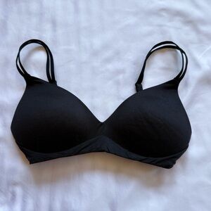 Aerie Black Seamless Triangle Bra - size 32C great condition